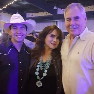 Meet your Posher, Dina